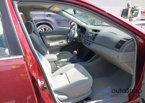 2002 Toyota Camry Le from USA, damaged, VIN 4T1BE32KX2U041723